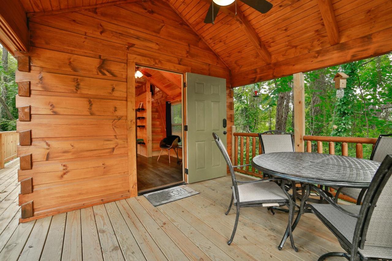 Thomas Cabin Forest Tiny Cabin With Hot Tub Chattanooga Exterior foto