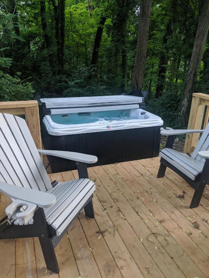 Thomas Cabin Forest Tiny Cabin With Hot Tub Chattanooga Exterior foto